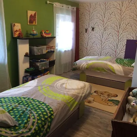 D'hotes Les Vergers De Louise Bed & Breakfast *