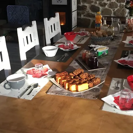 D'hotes Les Vergers De Louise Bed & Breakfast